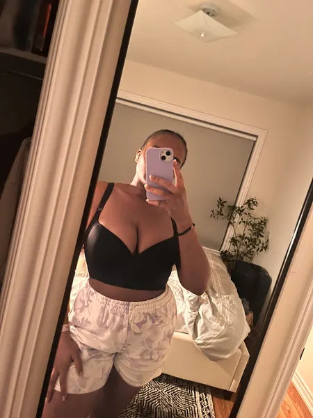 Customer wearing Shapeey bra 1